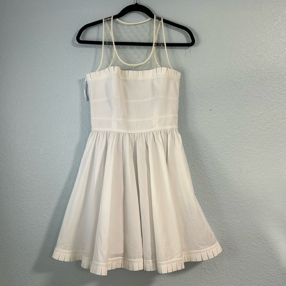 Red Valentino White Swiss Dot Cocktail Dress Sleeveless Pleated Hem Size 40